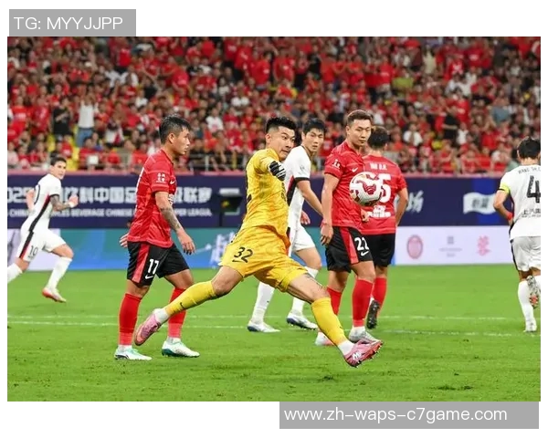 中超联赛因恶劣天气影响河南队与上海海港比赛将延期举行